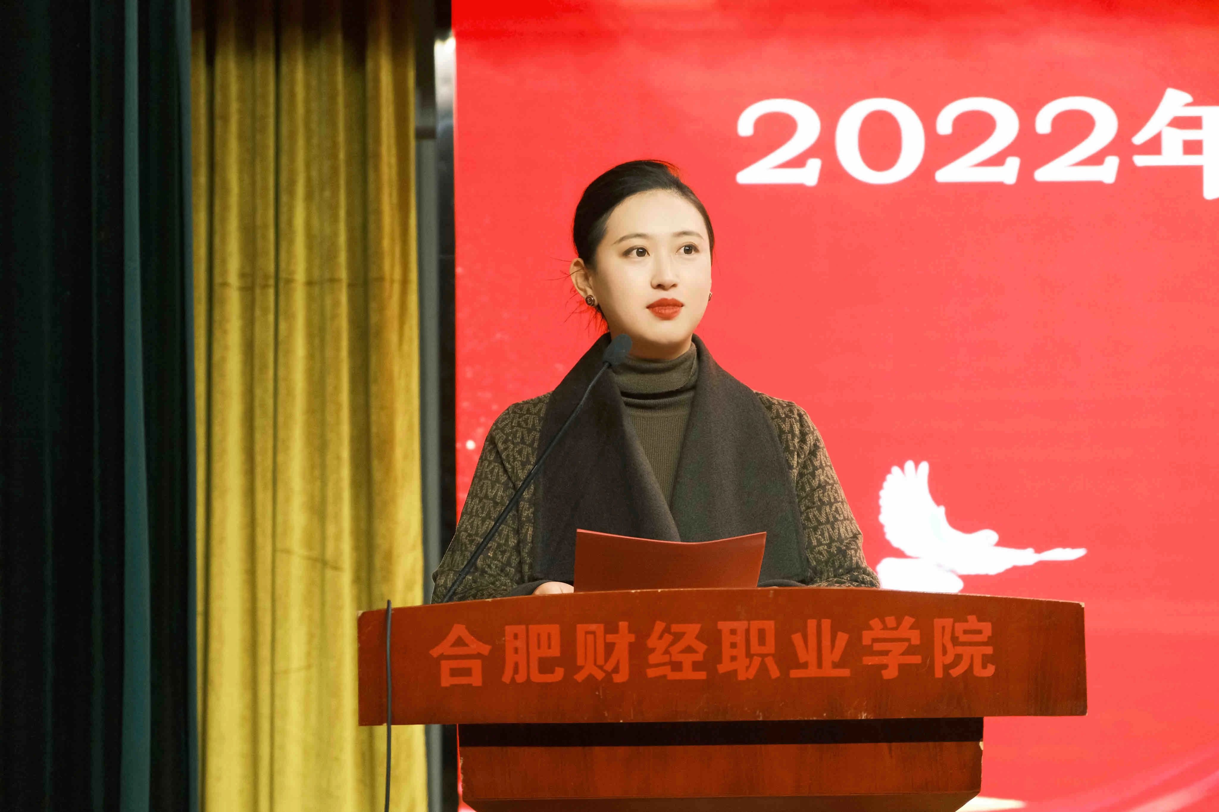 全市教育系统“优秀共产党员”徐瑶洁：坚守信念不断前行 以身作则开拓创新