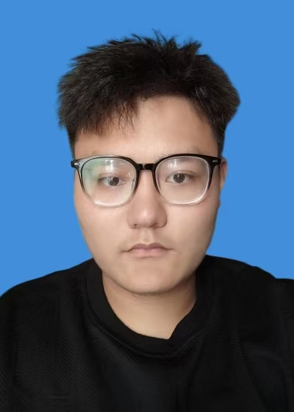 大学生自立管理委员会主任-周绪阔