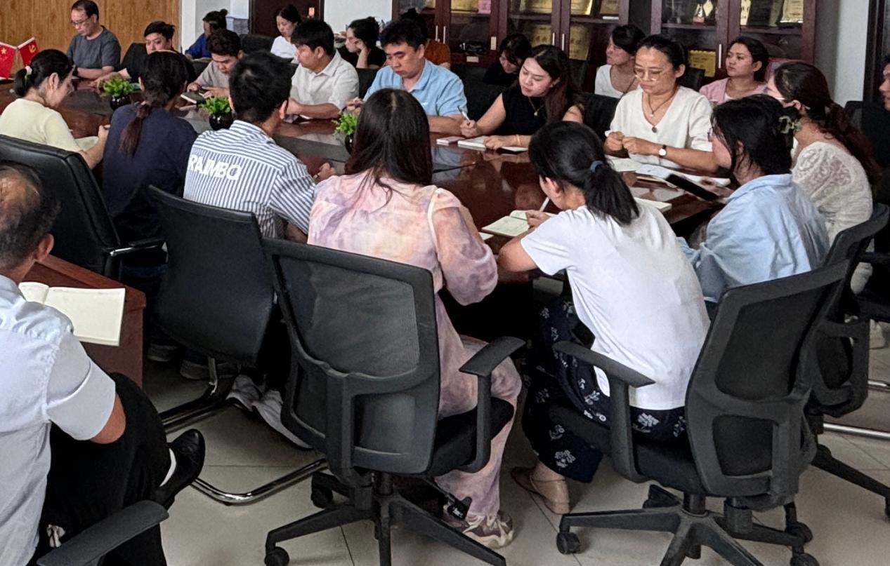 城建学院举办三风建设座谈会——庆祝第41届教师节